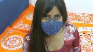 Bhabhi apne bedroom mein apne aashiq se chud gayi
