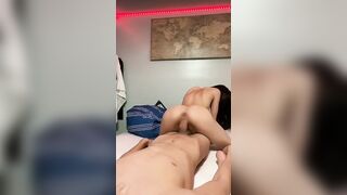 Blowjob dekar hotel mein chud gayi Indian gf