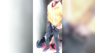 Desi couple sex karte hue pakde gaye
