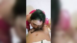 Beautiful bhabhi apne husband ko blowjob deti hui