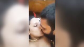 Pakistani Muslim couple maje mein sex karte hue