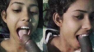 Naughty Indian girl blowjob de rahi hai lover ko