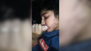 Desi college girl ne blowjob diya lover ko