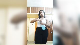 Chubby girl Chandni ki fingering sex video