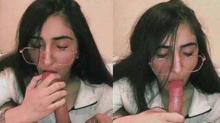 Muslim chasmish girl ki blowjob dene ki mms