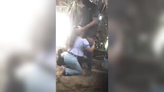 Park mein Tamil girlfriend ne blowjob diya