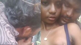 Jungle mein village girl ke sath sex