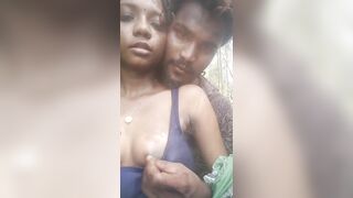 Jungle mein village girl ke sath sex