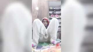 Pakistani Muslim girl ki desi fingering sex video