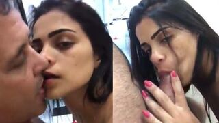 Beti ne apne step father ko blowjob diya