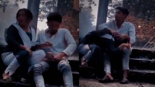 Desi college girl Neha ne blowjob diya